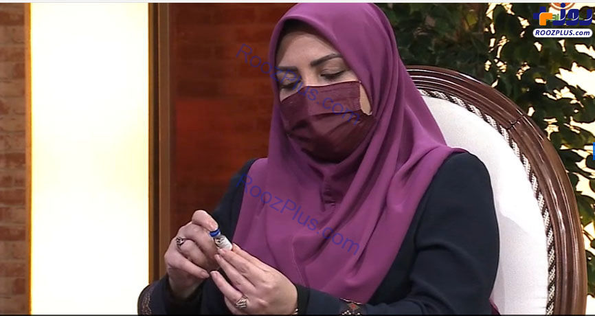 واکسن ایرانی کرونا در دستان مجری زن+عکس