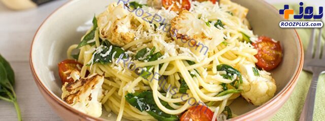 ۳ روش طرز تهیه اسپاگتی اسفناج با مرغ و پنیر و قارچ؛ خوشمزه پر طرفدار