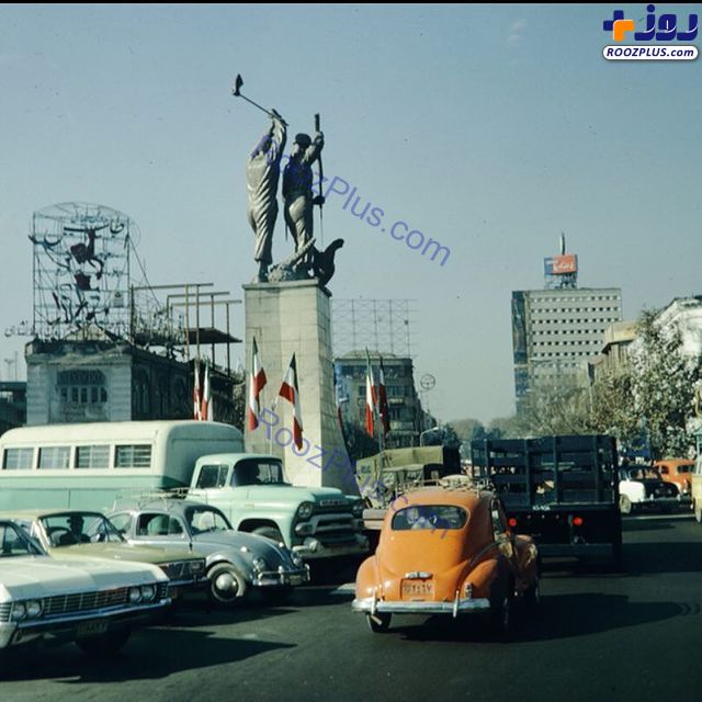 چهارراه مخبرالدوله تهران در اواخر دهه 40 +عکس