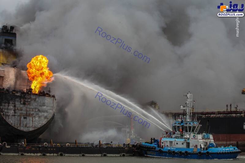 انفجار مهیب در نفتکش اندونزی/عکس