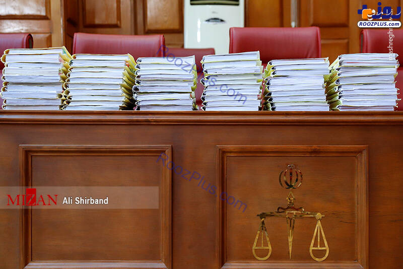 حجم پرونده‌های اکبر طبری در دادگاه+عکس