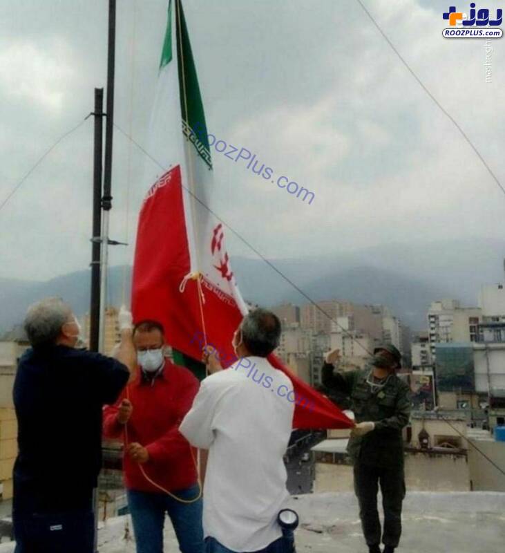 اهتزاز پرچم ایران در پایتخت ونزوئلا +عکس