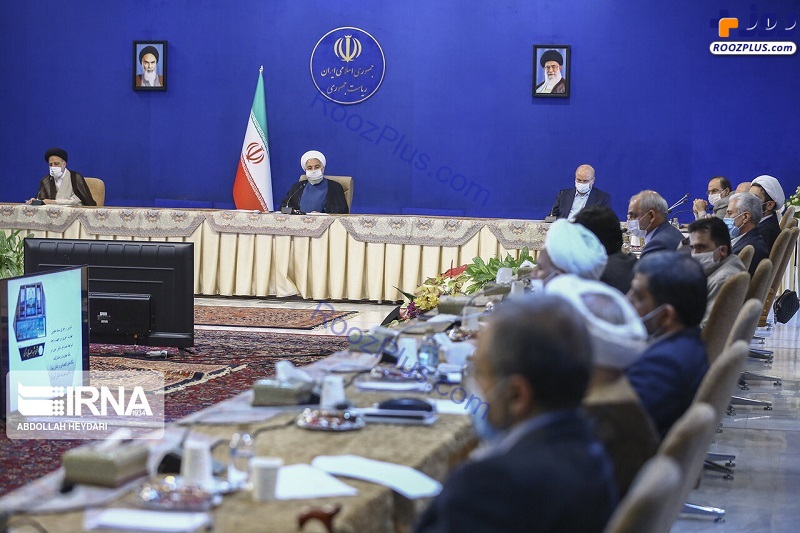 رئیس جمهور با ماسک در جلسه شورای عالی انقلاب فرهنگی +عکس