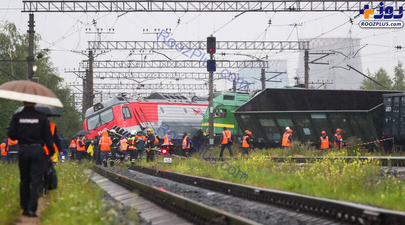 شاخ به شاخ عجیب دو قطار در روسیه/عکس