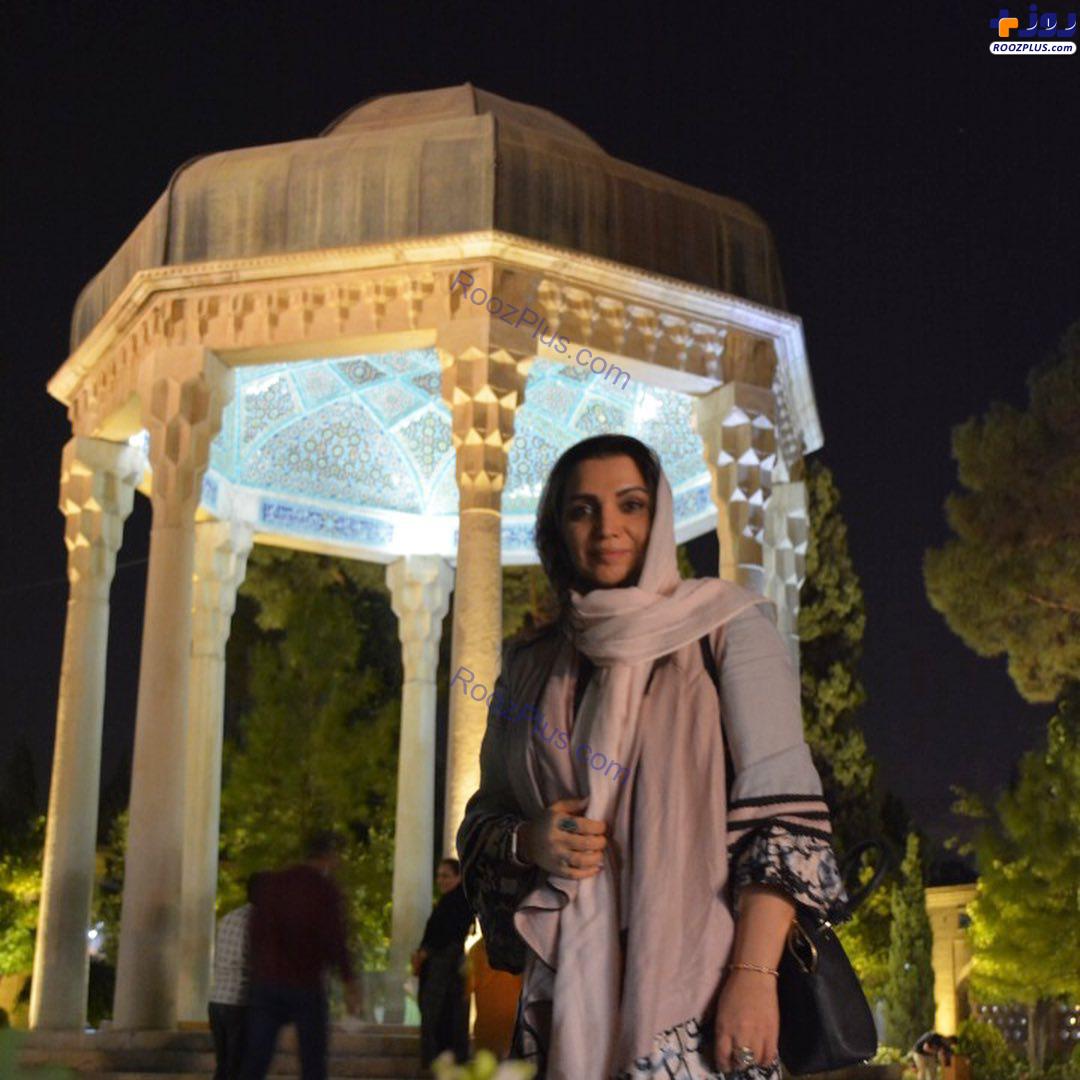 عکس/الهام پاوه نژاد در حافظیه شیراز