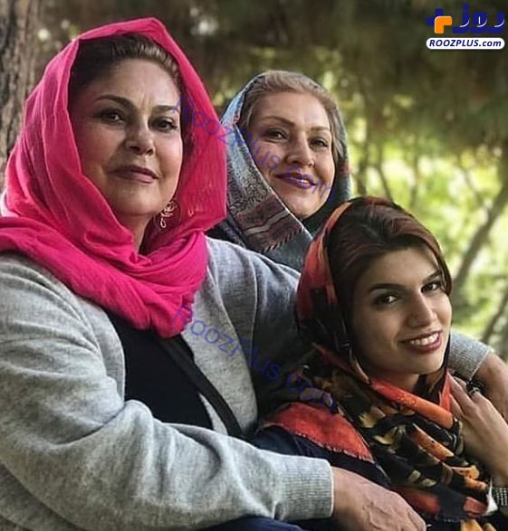 مهرانه مهین ترابی در کنار خواهر و خواهرزاده‌اش +عکس