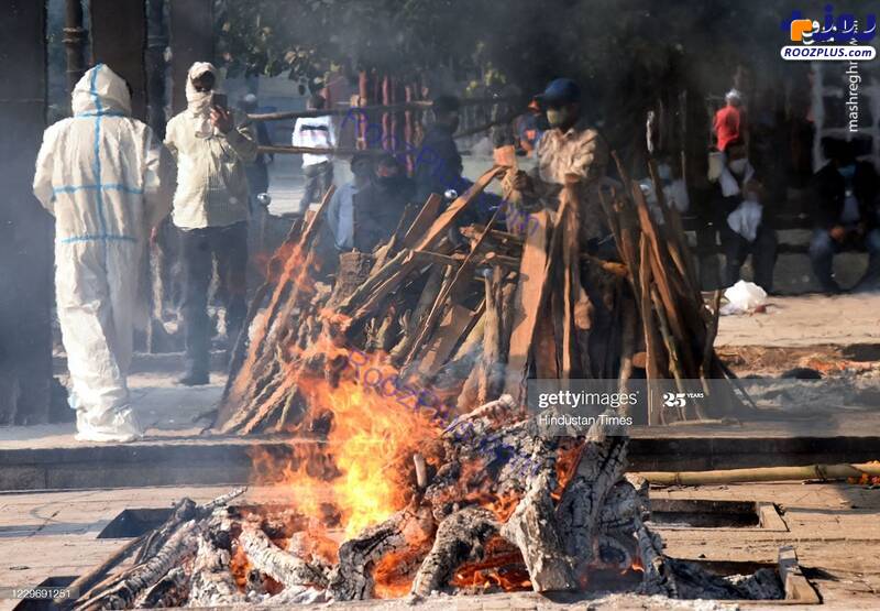 کوره‌های سوزاندن جنازه های کرونایی در هند+عکس