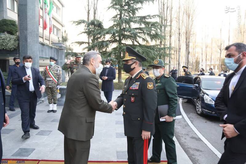 دیدار وزیر دفاع با وزیر دفاع جمهوری آذربایجان/عکس