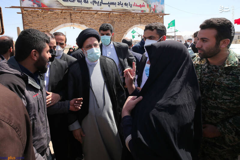 رئیس جمهور در جمع زائران منطقه شلمچه/ عکس