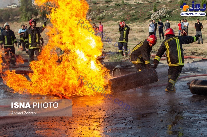 آتش سوزی و انفجار کارگاه شارژ سلیندرهای گاز مایع در قم +عکس