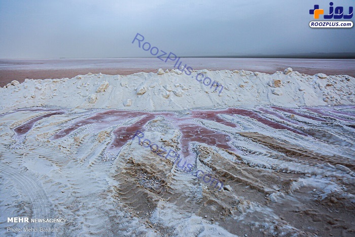 خشک شدن دریاچه نمک «حوض سلطان» قم +تصاویر