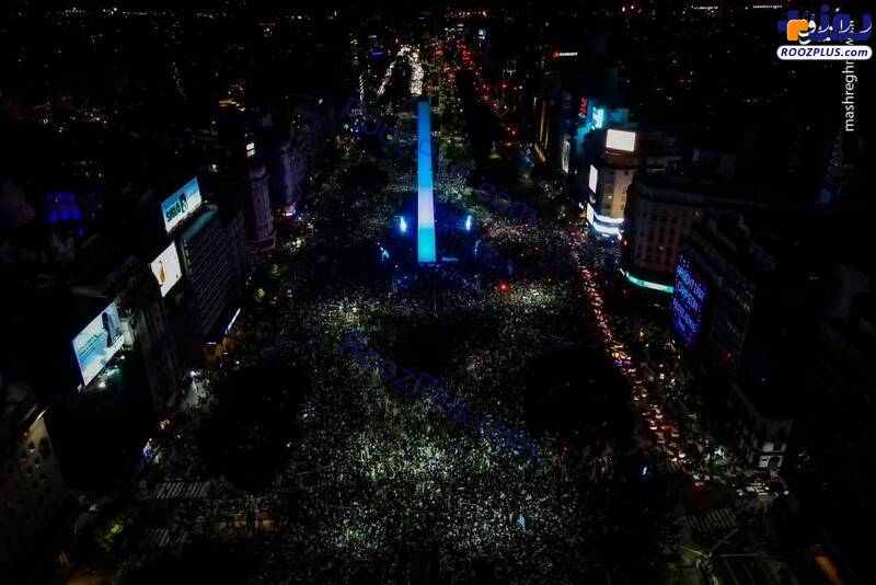 جشن مردم آرژانتین در خیابان‌ها پس از قهرمانی/عکس