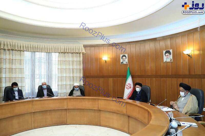 جلسه رئیسی با روسای دستگاه‌های نظارتی و اطلاعاتی/عکس