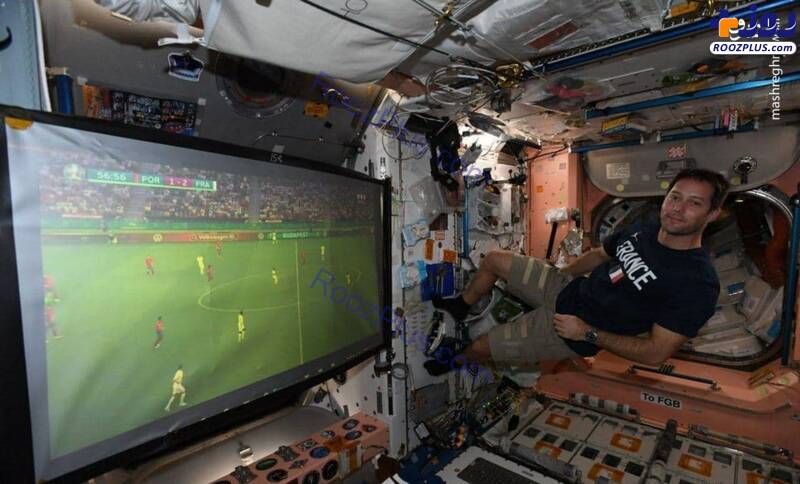 تماشای فوتبال در ایستگاه بین المللی فضایی +عکس
