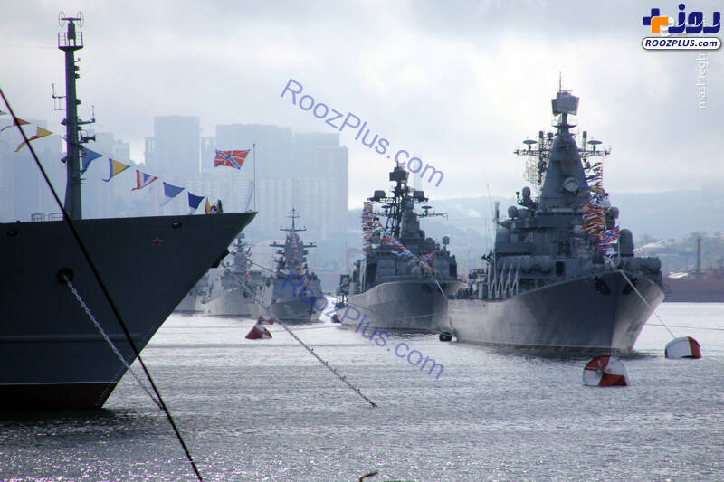 حضور ناوشکن «سهند» در رژه دریایی روسیه+تصاویر