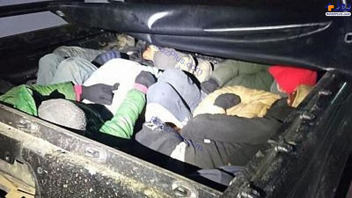 عکس باورنکردنی از قاچاق انسان/ جاسازیِ ۱۵ مهاجر در صندوق عقب یک خودرو لوکس!