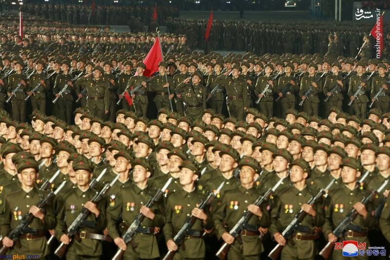 رژه نظامی به مناسبت سالگرد تأسیس کره شمالی+عکس