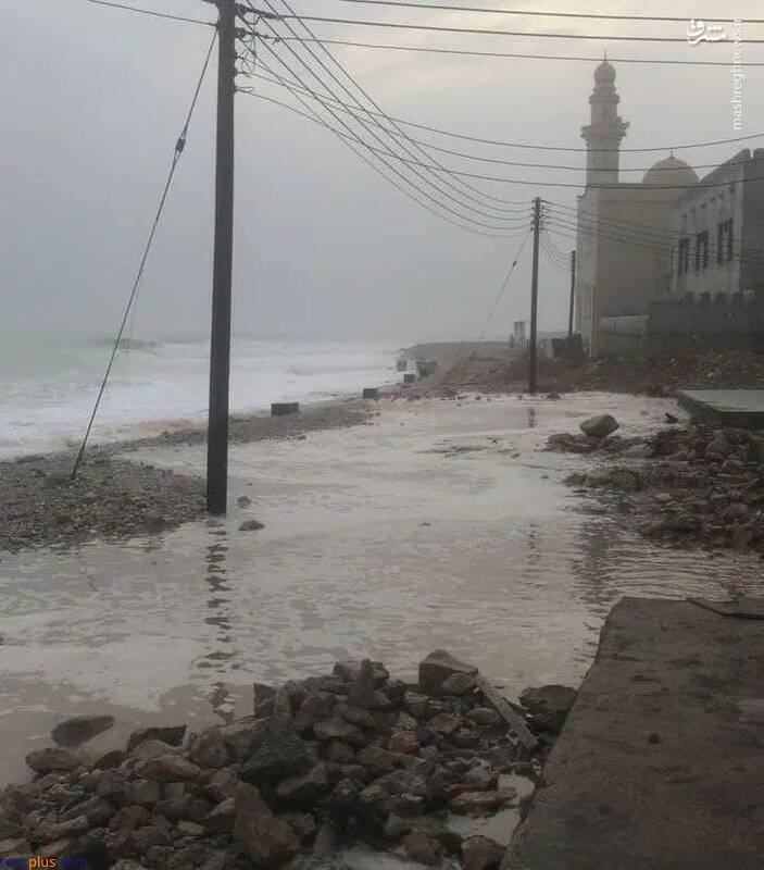 طوفان شاهین در نزدیکی دریای عمان/عکس