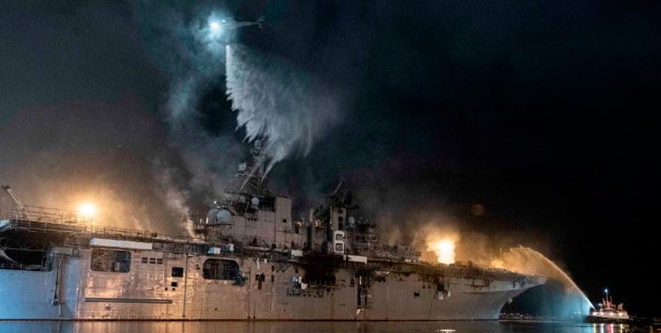 ناکارآمدی فرماندهان آمریکایی؛ عامل آتش‌سوزی ۵ روزه در کشتی «بونهام ریچارد»