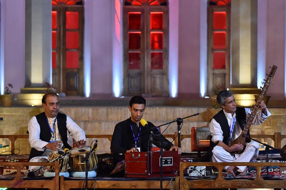 نوازنده هراتی: طالبان پایم را با آبِ جوش سوزاندند