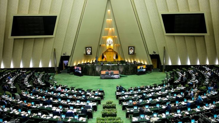 موافقت مجلس با بررسی دو فوریتی لایحه اصلاح قانون بودجه سال جاری