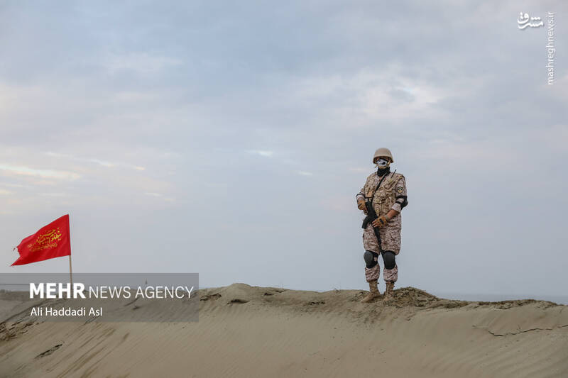 عکس/ اجرای عملیات دفاع ساحلی در رزمایش ذوالفقار ۱۴۰۱