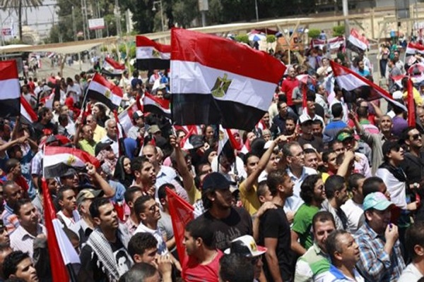 عمق بالای شکاف ها میان احزاب، گروه ها و شخصیت های سیاسی مختلف/ مصر مثل یک بمب ساعتی است!
