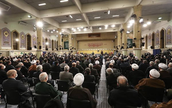 دیدار جمعی از مسئولان نظام و سفیران کشورهای اسلامی با رهبر انقلاب +عکس