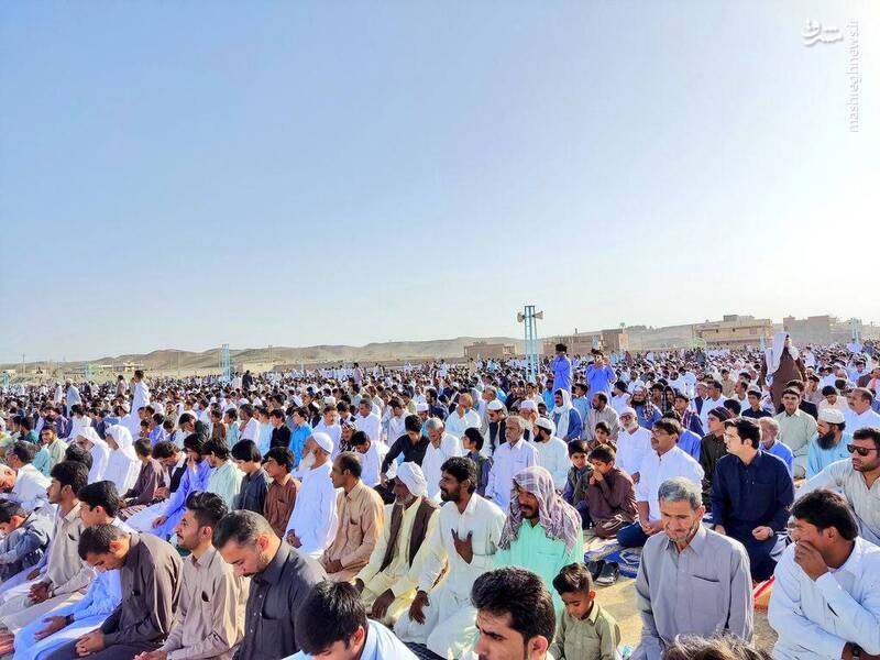 عکس/ اقامه نماز عید فطر در سیستان و بلوچستان