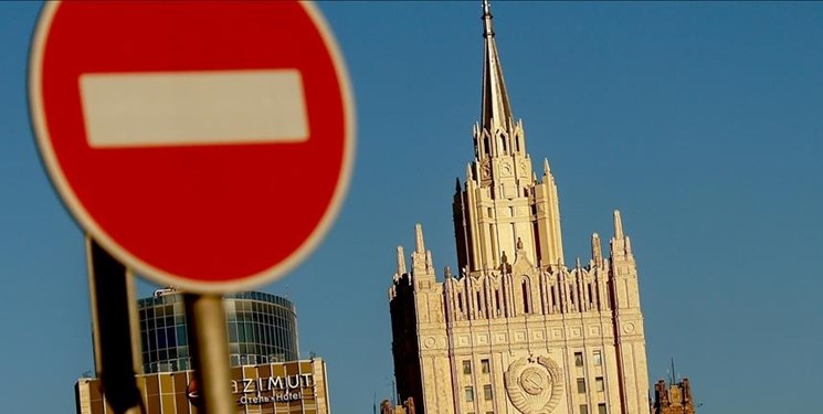 مسکو ۳۴ دیپلمات فرانسوی را اخراج کرد