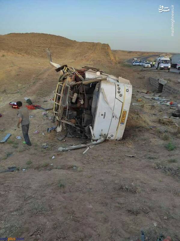 واژگونی اتوبوس در آزادراه زنجان - تبریز +عکس