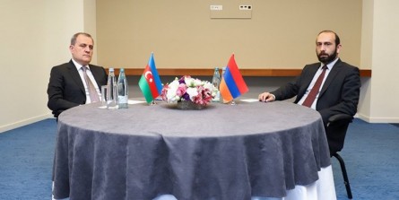 وزرای خارجه ارمنستان و جمهوری آذربایجان دیدار کردند