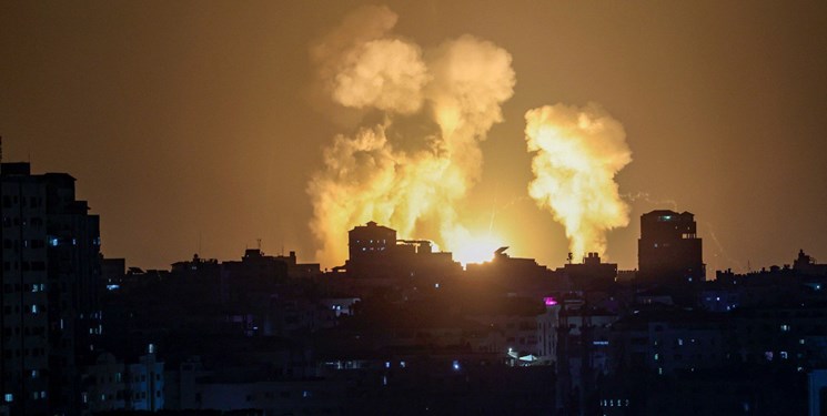 غزه زیر بمباران جنگنده‌های اسرائیلی/ اهداف جنبش مقاومت جهاد اسلامی در نوار غزه تحت حملات هواپیماهای جنگی رژیم صهیونیستی/ ۱۰ فلسطینی شهید و ۸۰ نفر مجروح شدند
