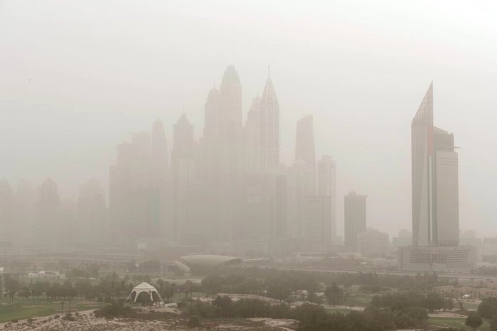 ببینید/لحظه هجوم طوفان شن به دبی