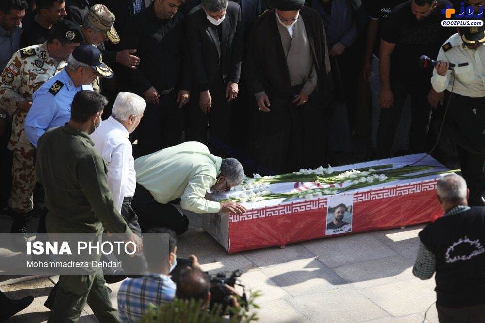 عکس/ تشییع شهید مدافع امنیت در شیراز