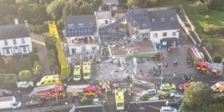 انفجار در یک پمپ بنزین در ایرلند حداقل 7 کشته برجا گذاشت