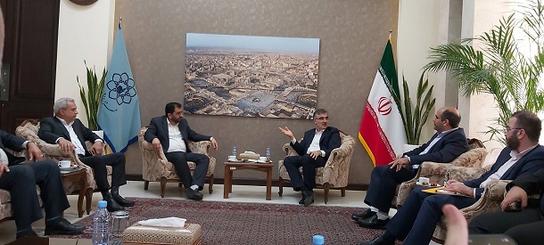 دکتر فرزین: بانک ملی ایران با ابزارهای متنوع آماده ارائه هرگونه خدمات مالی به طرح های عمرانی در مشهد است