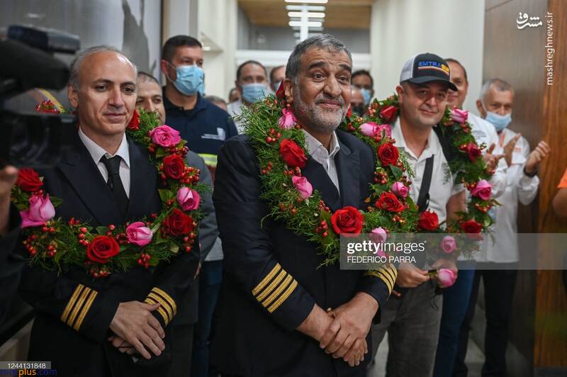 خدمه ایرانی هواپیمای ونزوئلایی آزاد شدند/ عکس