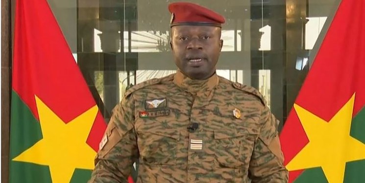 افسر ارتش بورکینافاسو سرنگونی دولت نظامی را اعلام کرد