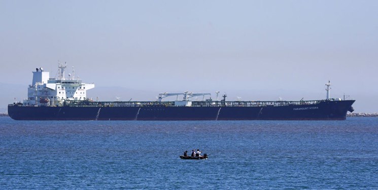 جزئیات جدید از کشف ۱۱میلیون لیتر سوخت قاچاق در خلیج فارس/ بازداشت‌ ۲۱ خدمه نفتکش