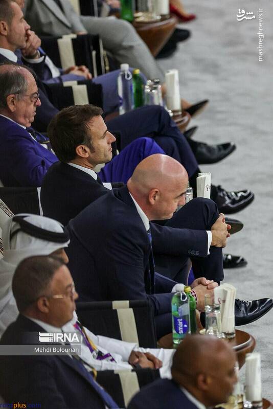 استرس امانوئل مکرون هنگام تماشای بازی فرانسه و مراکش/ عکس