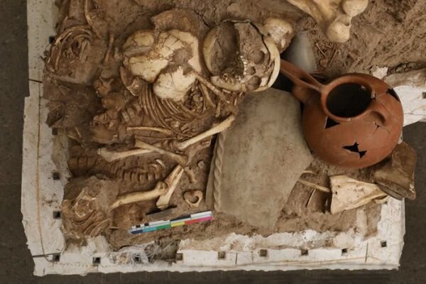 کشف اسکلت کودکان سه هزار ساله+ عکس