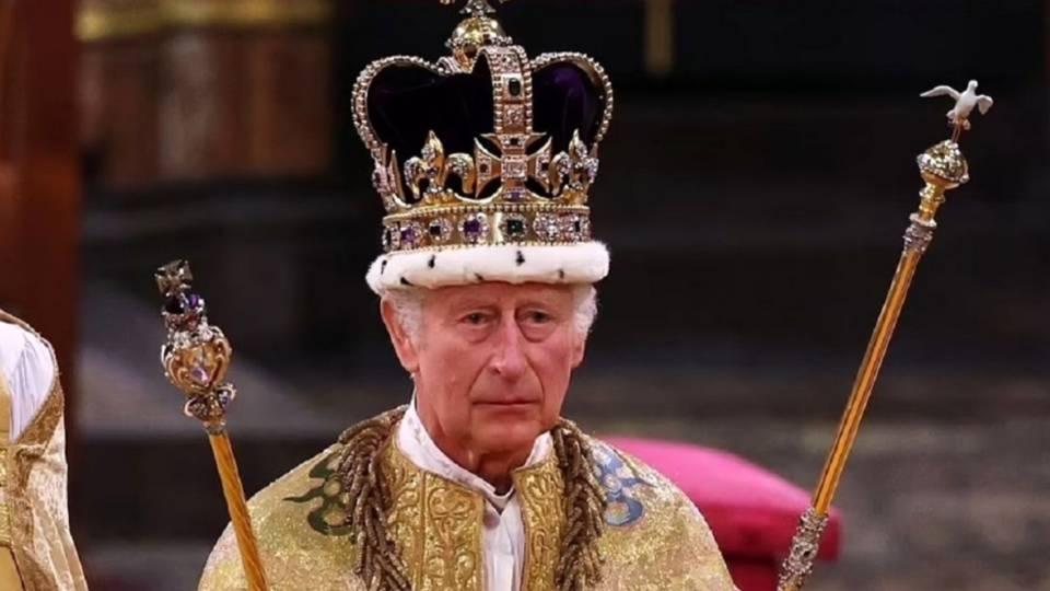 چرا بریتانیایی ها علاقه کمی به برگزاری مراسم تاجگذاری پادشاه کشورشان دارند؟/ افشاگری ها در تاجگذاری چارلز سوم/ از هزینه های سرسام آور تا افشای اختلافات و سست شدن ایده پادشاهی