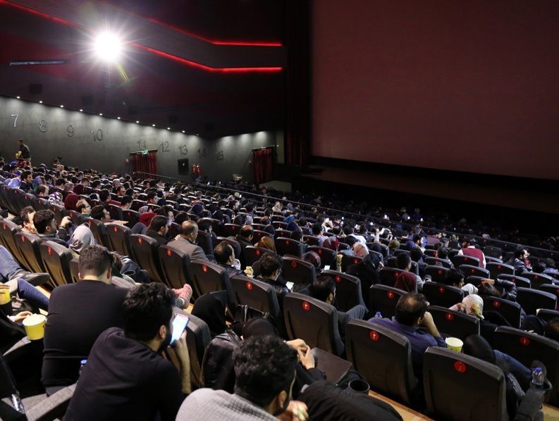 ۱۰ سینمای پرفروش کشور در فروردین‌ اعلام شد