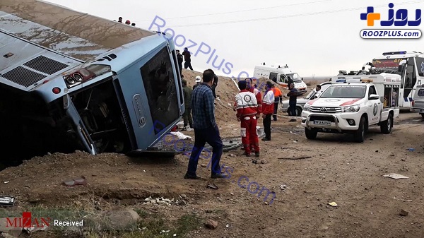 تصاویر جدید از واژگونی اتوبوس در اتوبان تهران - قم