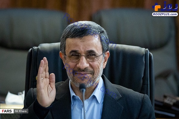 احمدی نژاد در آخرین جلسه مجمع تشخیص در سال 97 +عکس
