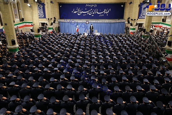 رهبر انقلاب: در ماجرای بیعت همافران با امام، رژیم طاغوت از جایی ضربه خورد که انتظار آن را نداشت