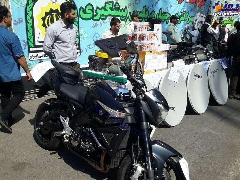 توقیف موتورسیکلت ۲۰۰ میلیونی در اتوبان شهید بابایی +تصاویر