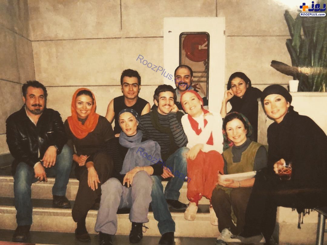 عکس قدیمی روناک یونسی در کنار بازیگران سینما