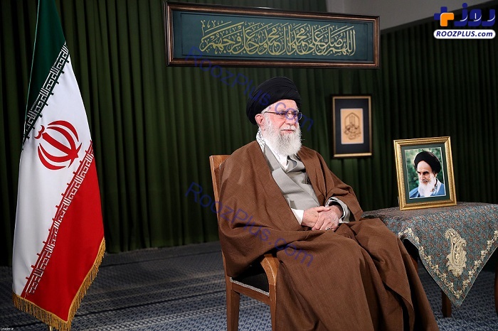 تصاویر رهبر انقلاب هنگام بیان پیام نوروزی